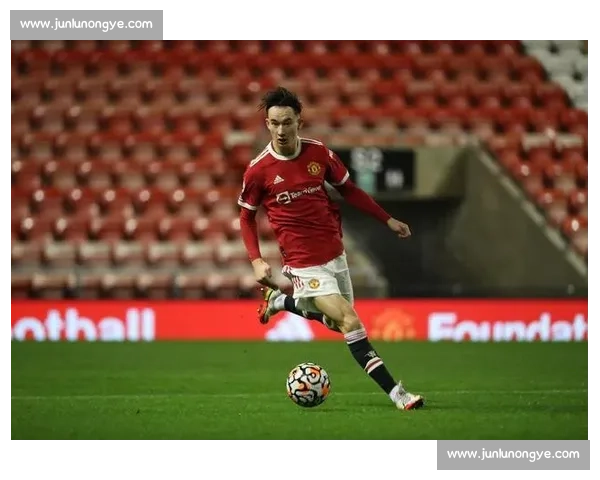 贝蒂斯领衔多国球队争夺恩迪迪,尤文曼联加入转会战